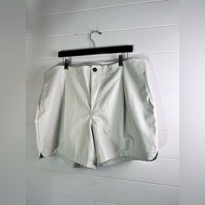 Anthropologie AVEC Les Filles 1X faux leather shorts. A274